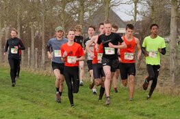 Yannick Michiels en Jetske van Kampen winnaars van loodzware Kerstcross