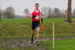 Yannick Michiels en Jetske van Kampen winnaars van loodzware Kerstcross