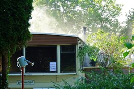 Stacaravan in brand op vakantiepark in Ursem