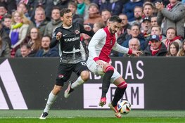 Remise bij Ajax-AZ na knotsgekke slotfase