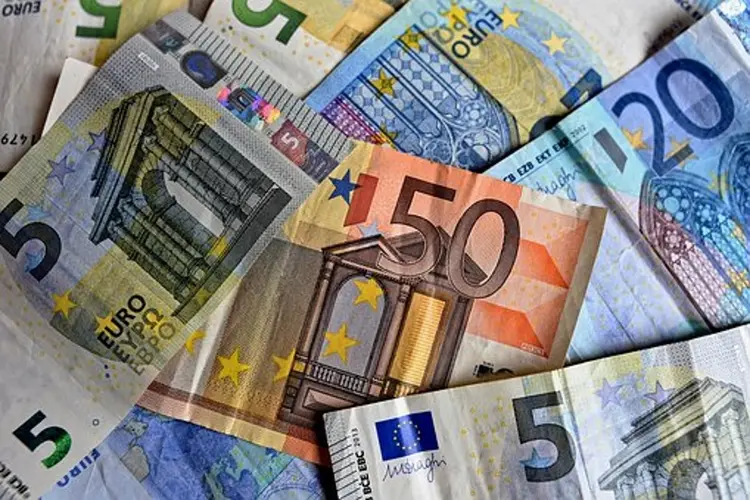 Jongeren en geld: handige tips in de Westfriese Geldkrant