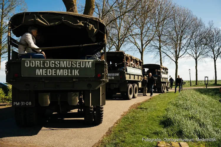 Rij mee in W.O.II Oldtimers én ontdek verhalen achter W.O.II Monumenten
