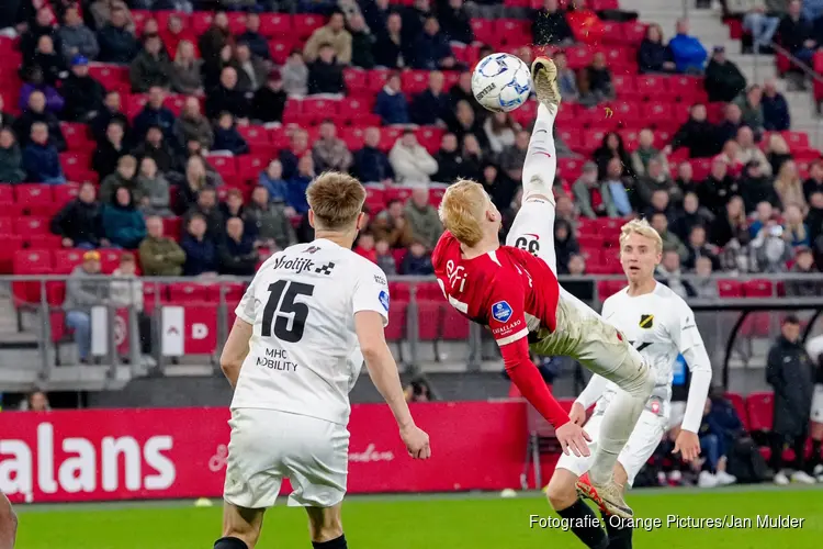 Wondergoal Meerdink bezorgt matig AZ alsnog een punt tegen NAC