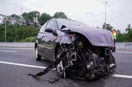 Ravage op A7 na auto in vangrail