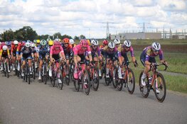 Wiebes klasse apart in Simac Ladies Tour: vierde ritzege op rij