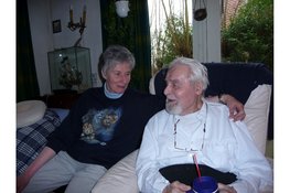 De geur van zout en vrijheid: In gesprek met Marjan van den Dorpe over Radio Veronica, anker van mijn jeugd