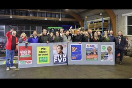 Plakmoment verkiezingsposters markeert start campagne gemeenteraadsverkiezingen Koggenland