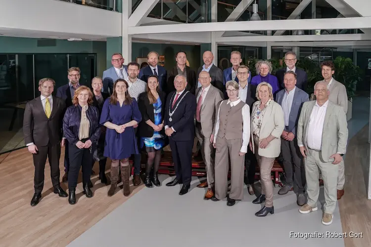 Burgemeester Pieter van Maaren heet nieuwe gemeenteraad welkom
