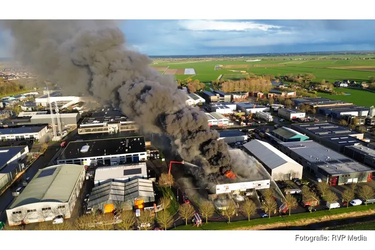 Burgemeester Van Maaren spreekt medeleven uit na verwoestende brand in Obdam