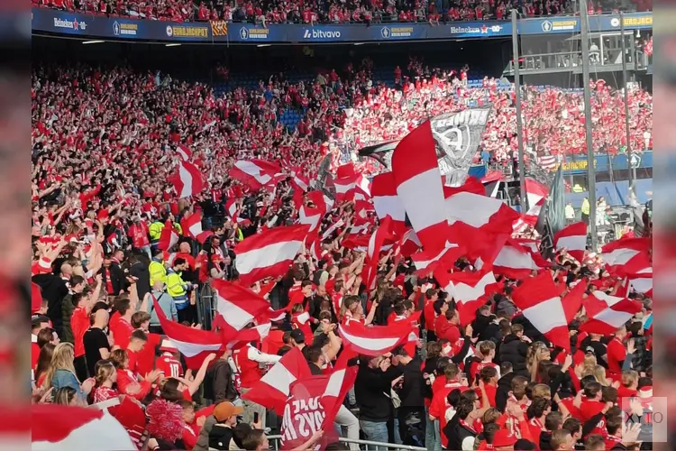 AZ declasseert NEC en pakt vijfde KNVB-beker