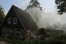 Veel rook bij brand op eerste etage van woning Obdam