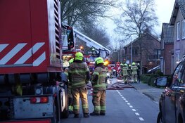 Brand in woning Avenhorn: bewoners en buren geëvacueerd