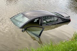 Auto te water in Berkhout