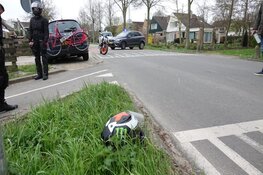 Wielrenner gewond na aanrijding met motor in Berkhout