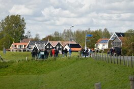 Kat en muis-spel tussen ME en jongeren in Ursem