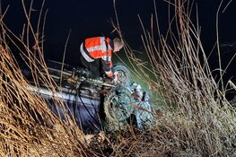 Auto te water bij Avenhorn, bestuurder ongedeerd