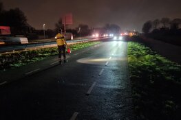 Jogger zwaargewond na aanrijding bij Obdam