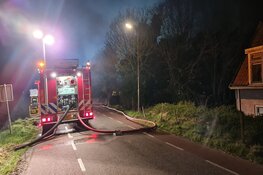 Vrijstaande woning in Ursem in brand