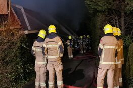 Vrijstaande woning in Ursem in brand